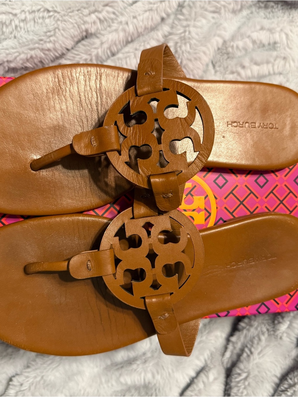 Tory Burch Pink and Orange Geometric Logo Box - Picture 2 of 6